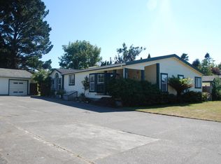 2930 Rebecca Ln, Fortuna, CA 95540