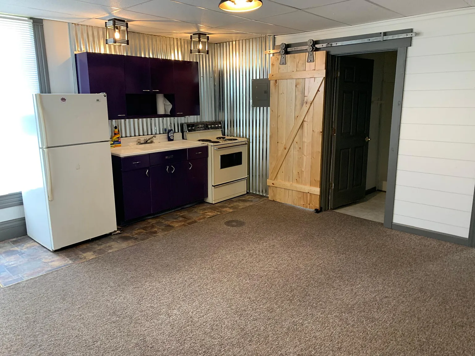 608 E Pierce St — Photo 1