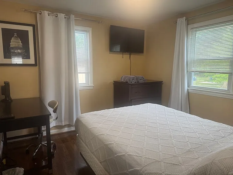 7700 Chicago Ave — Photo 20
