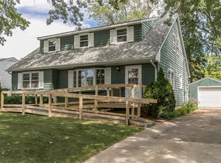 1818 9th Ave SW, Cedar Rapids, IA 52404