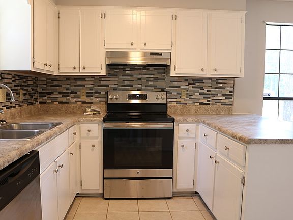 4th image of 2370 Basswood Dr