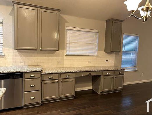 4th image of 8412 Ontario Dr