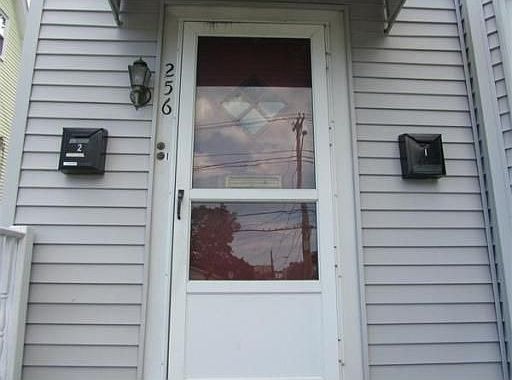 3rd image of 256 Park Ave