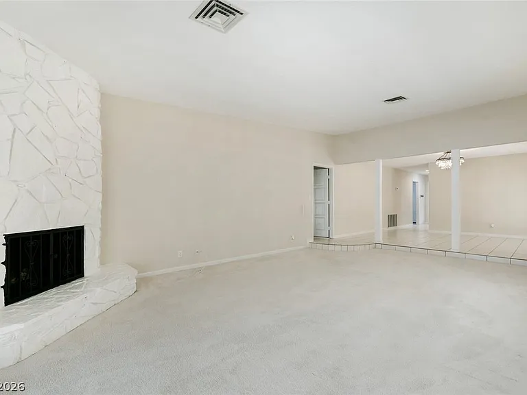 2312 Plaza Del Prado — Photo 10
