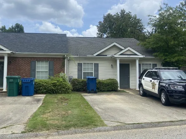 237 Dry Branch Ct, Greenwood, SC 29649