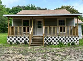 1703 Chestnut St, Gladewater, TX 75647