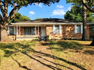 2936 Green Meadow Dr, Dallas, TX 75228