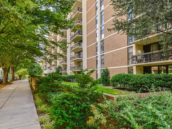 1016 S Wayne St APT 408, Arlington, VA 22204