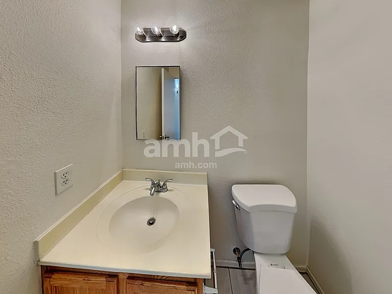 16020 W Morning Glory St — Photo 8