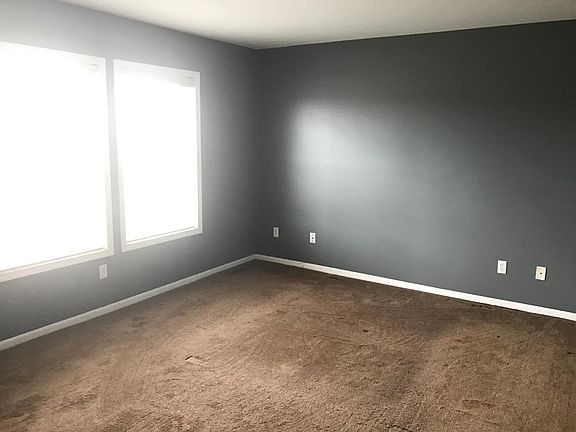 5th image of 1135 Woodward Hts