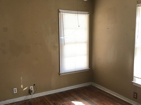 3rd image of 1712 8th St