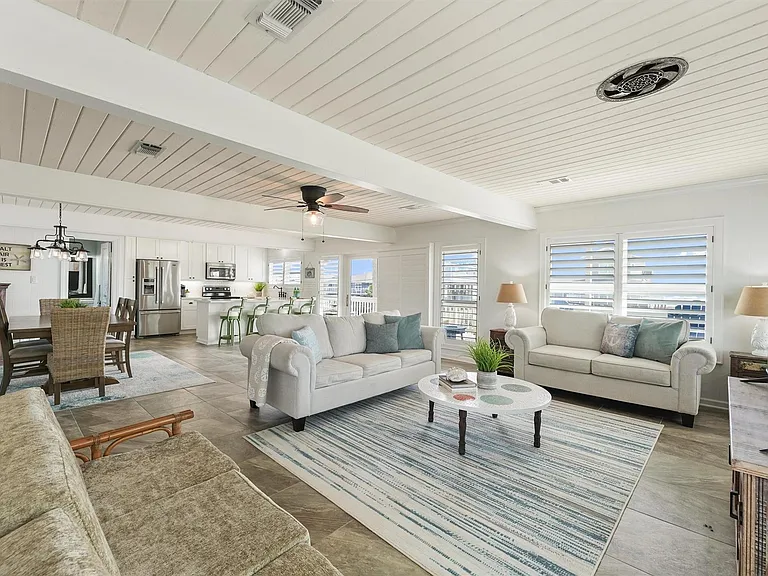 16634 Jamaica Beach Rd — Photo 8