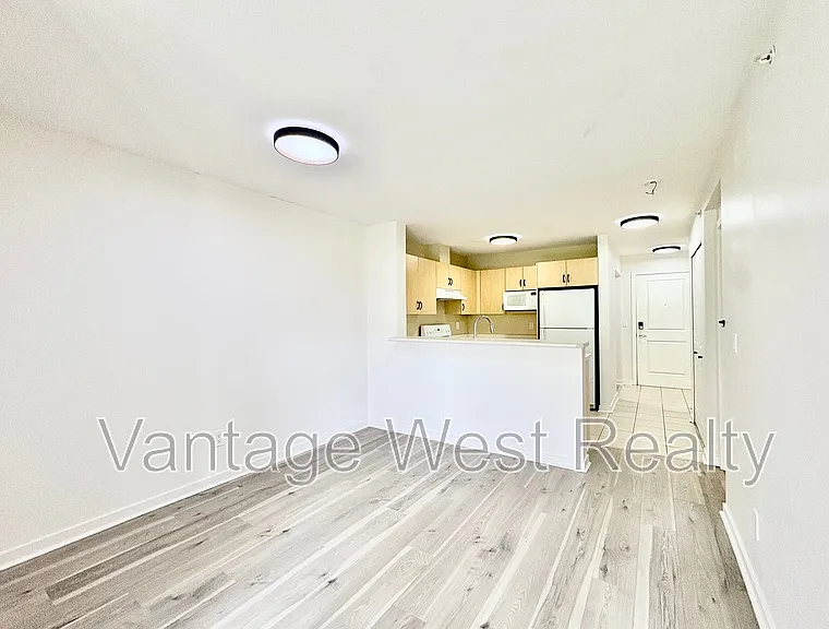 555 Yates Rd #410 — Photo 14