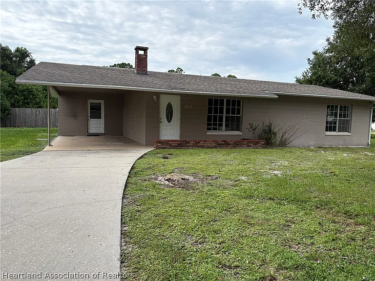 1008 Lagrande Blvd — Photo 1