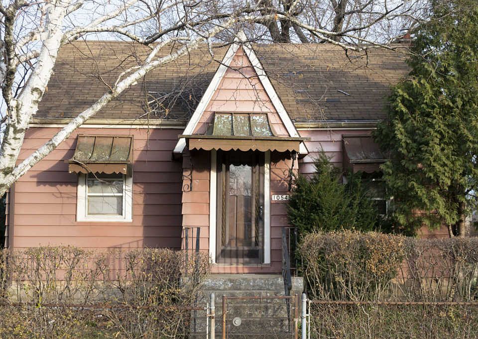 1st image of 10545 S 80th Ct