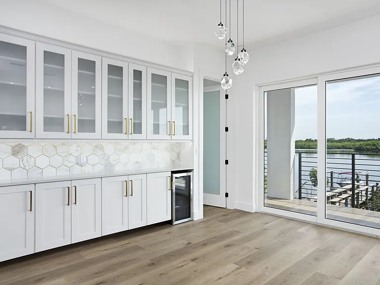 711 Tropical Dr — Photo 24