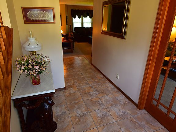 Foyer hall to family room