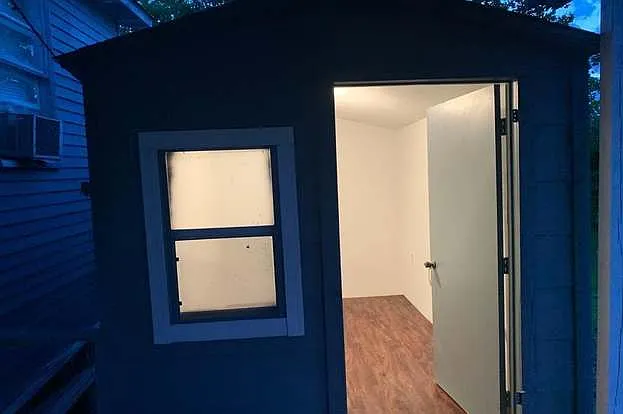 212 Houston St — Photo 27