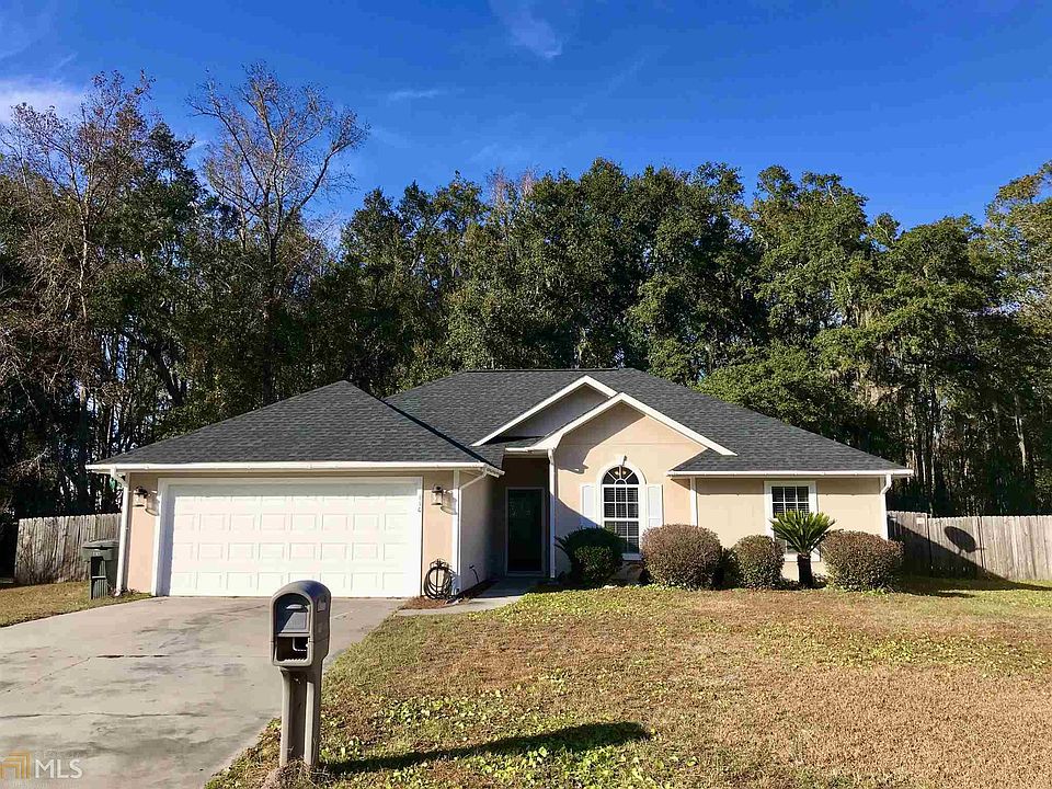 1st image of 110 Lake Palms Dr