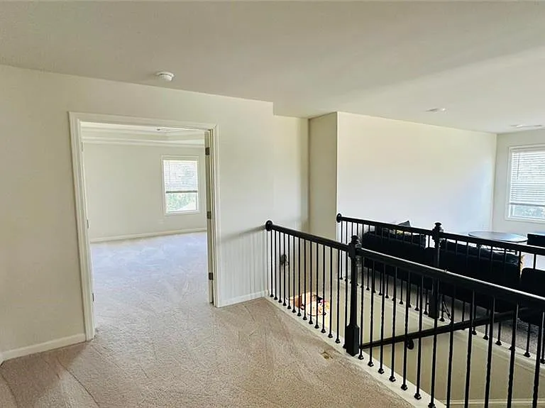 5595 Loring St — Photo 8