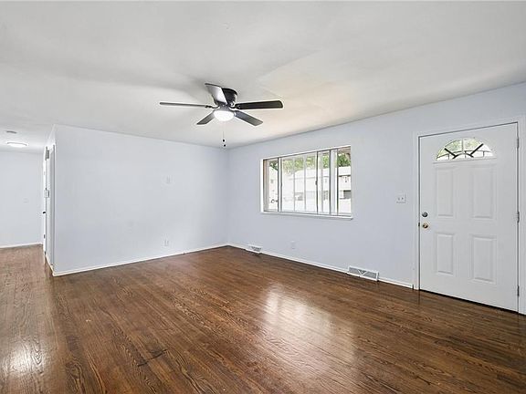 3rd image of 6716 NE Cotter Ave
