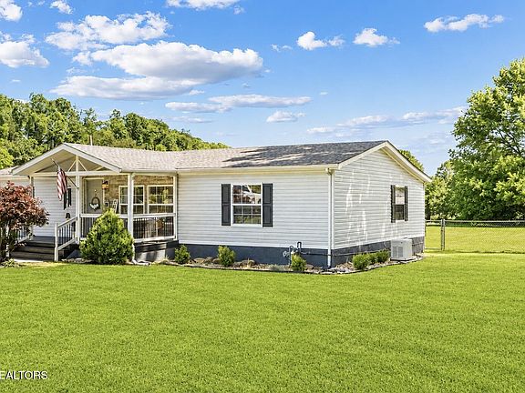 3rd image of 634 Nursery Rd #634