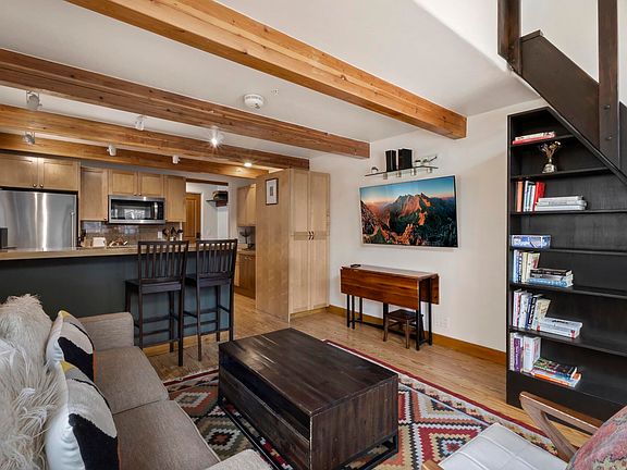 5th image of 619 W Columbia Ave #304-D