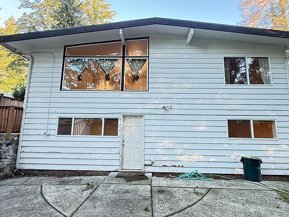 2nd image of 4017 151st Ave SE
