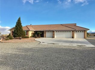 9443 Braceo St, Oak Hills, CA 92344