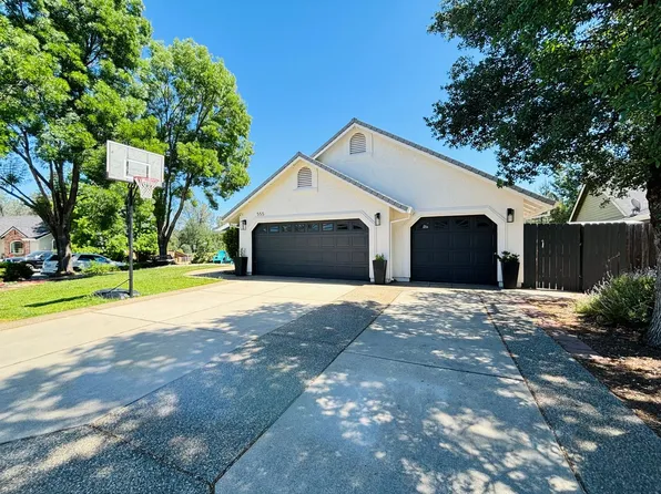 555 Reddington Dr, Redding, CA 96003