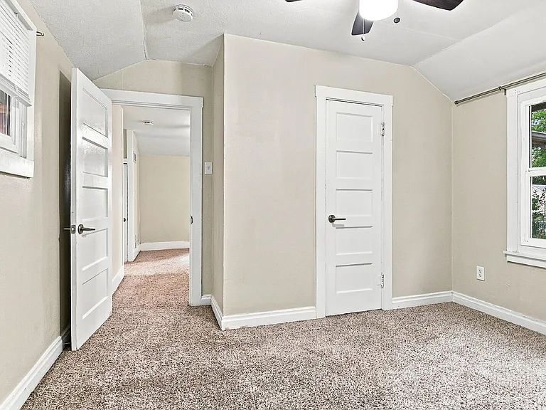 1338 Iola St — Photo 17