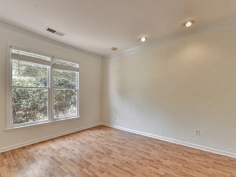 873 Red Rock Ct — Photo 5