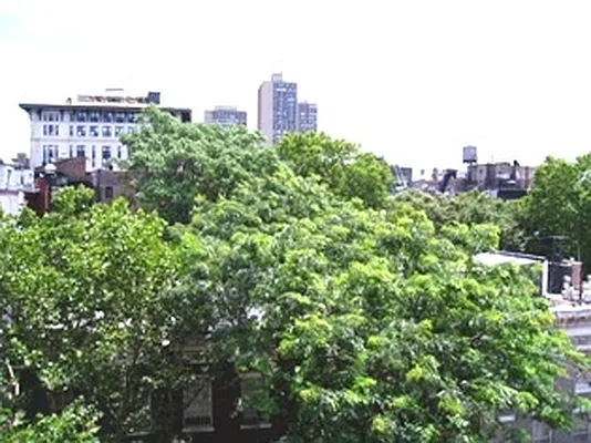 Rented by City Connections Realty | media 10