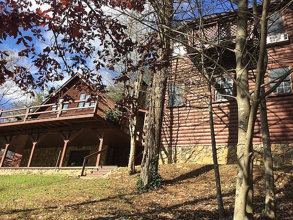 4th image of 279 Lakeview Dr