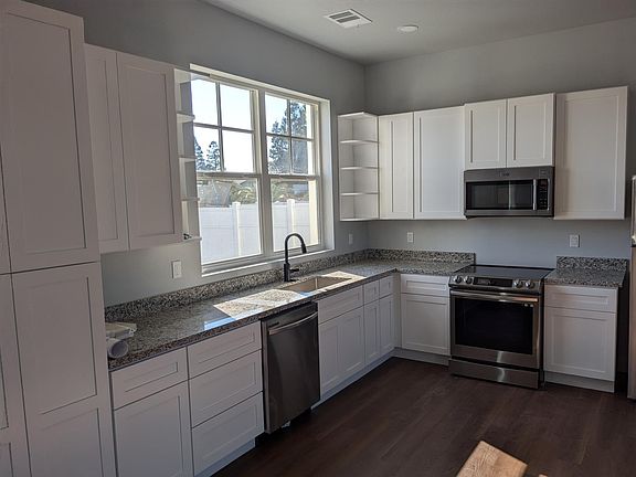 2nd image of 1662 Monaco Pl #B