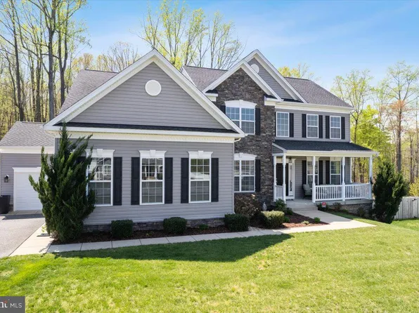 1230 Fairwood Dr, Huntingtown, MD 20639