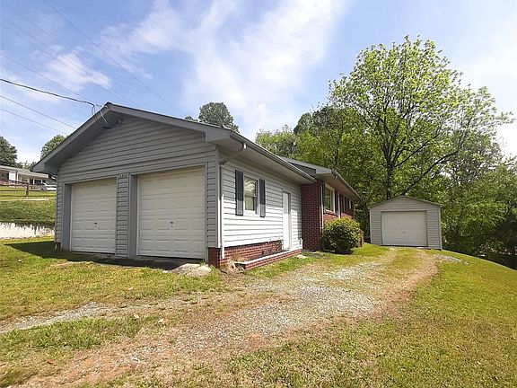 2nd image of 2216 Bill Coffey Pl SE
