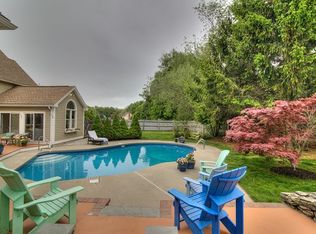 7 Lamington Hill Rd, Stratham, NH 03885