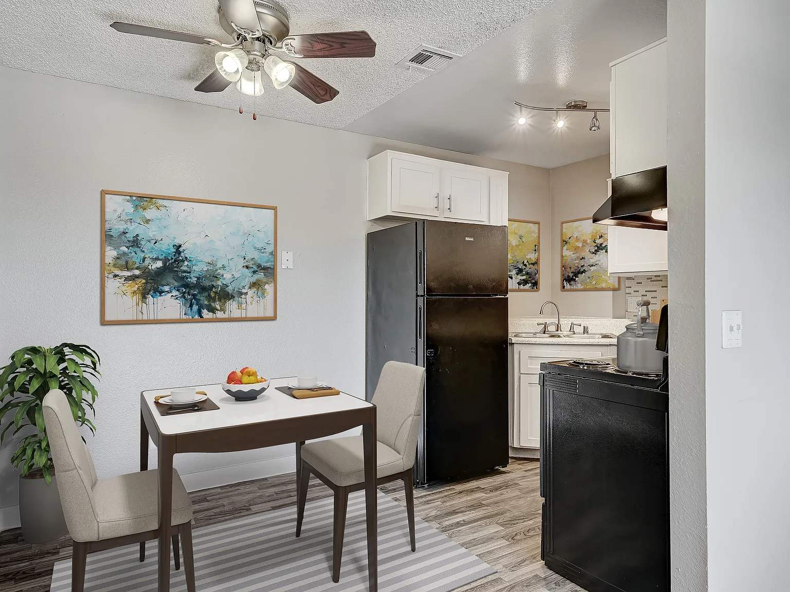Intrigue Apartments — Photo 3