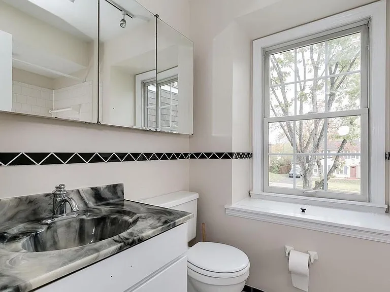 12856 Fantasia Dr — Photo 17