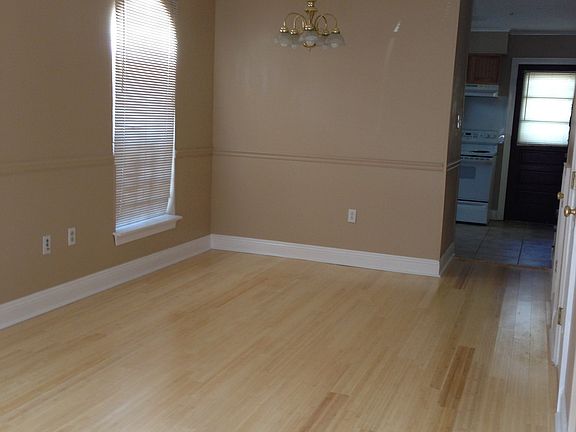 2nd image of 4425 Sonfield St #4