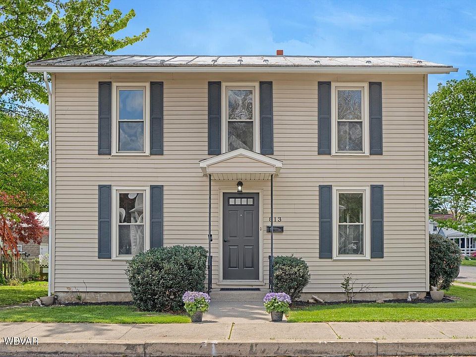 1st image of 813 Elm St