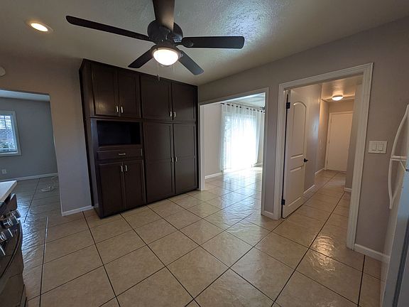 5th image of 1339 24th St #B