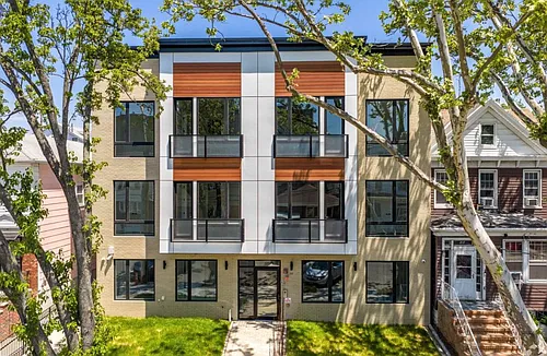 40 Lembeck Ave Photo 1