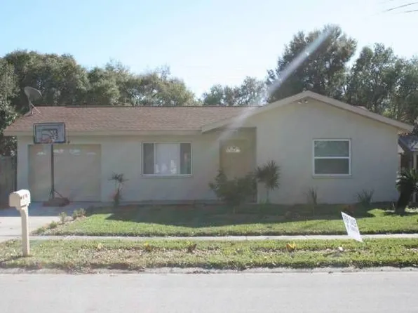 2374 Knoll Ave S, Palm Harbor, FL 34683