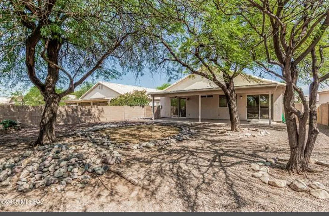 3 bed, 1511 sqft, $2,200 — Photo 4