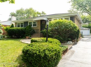 421 N Mount Prospect Rd, Des Plaines, IL 60016