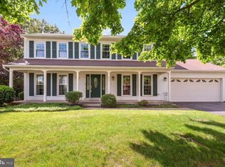 4632 Sand Rock Ln, Chantilly, VA 20151
