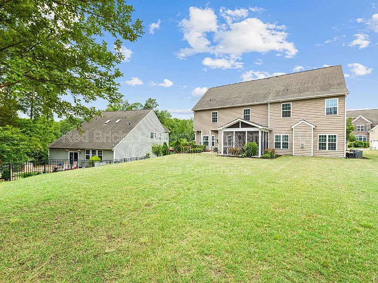 9229 Perseverance Dr — Photo 32