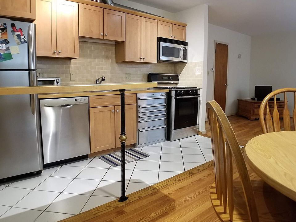 1st image of 221 Summer St #213